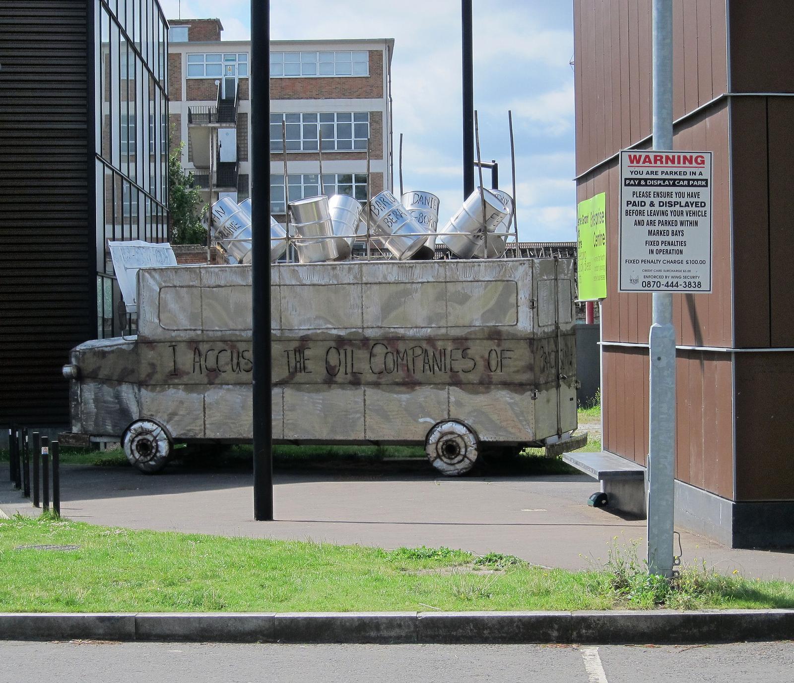 Bus memorial to Ken Saro-Wiwa, London