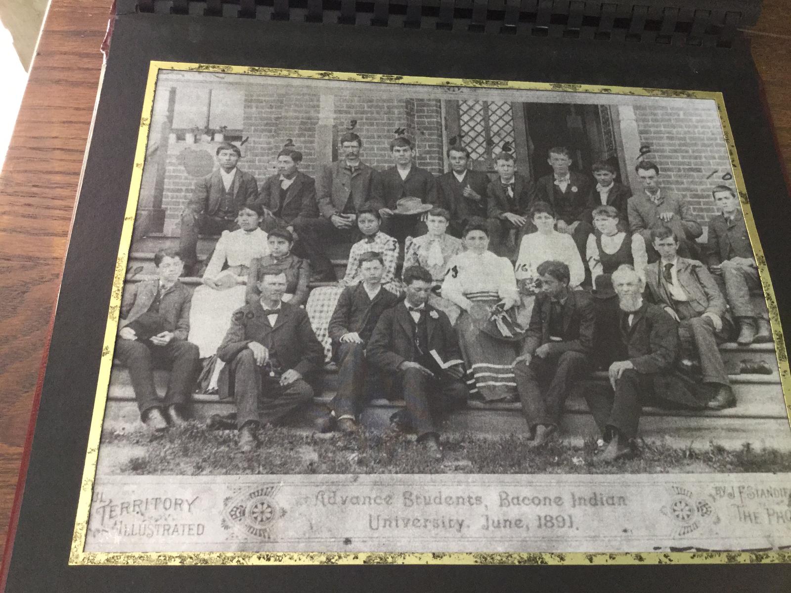 lead photo